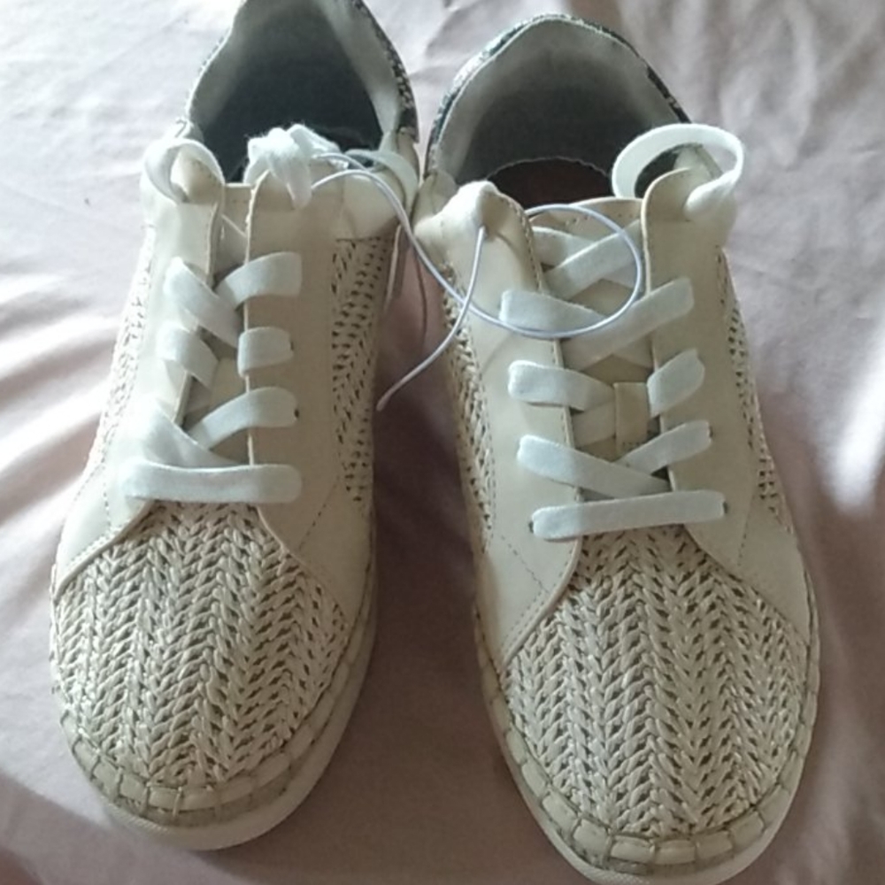 Women's shoe